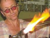 Glasbläser bei der Arbeit