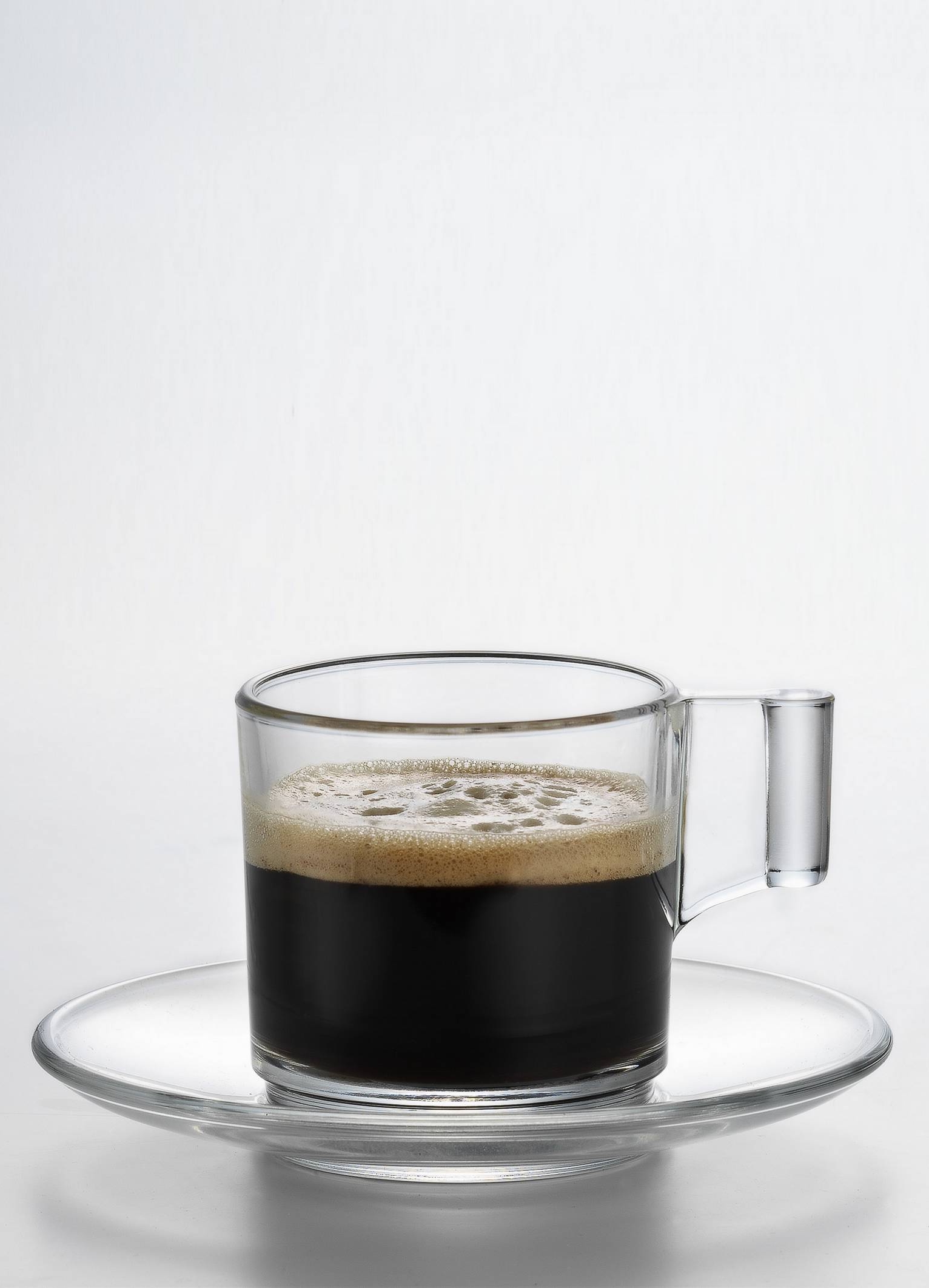 Glastasse Espresso mit Untertasse